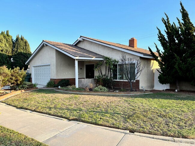 Building Photo - 2170 W 230th St