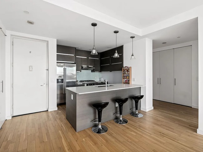 Foto del edificio - 545 Washington Ave