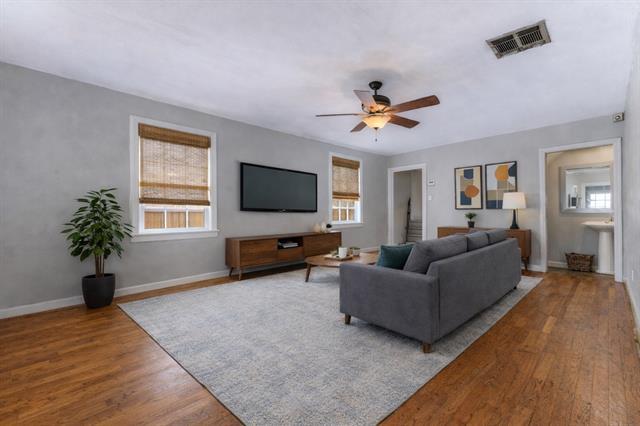 Foto del edificio - 4527 Capitol Ave