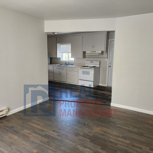 Foto del edificio - Great 1 Bedroom Duplex!