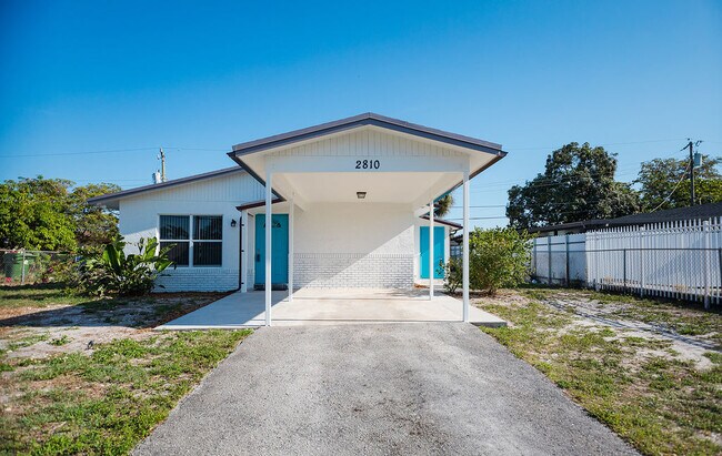 Building Photo - 2810 NW 26th St