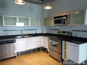 Foto principal - 10 SW South River Dr