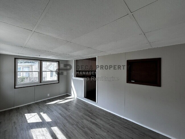 Foto del edificio - 6108 Eaton Dr