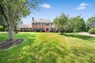 Building Photo - 684 Steinman Ct