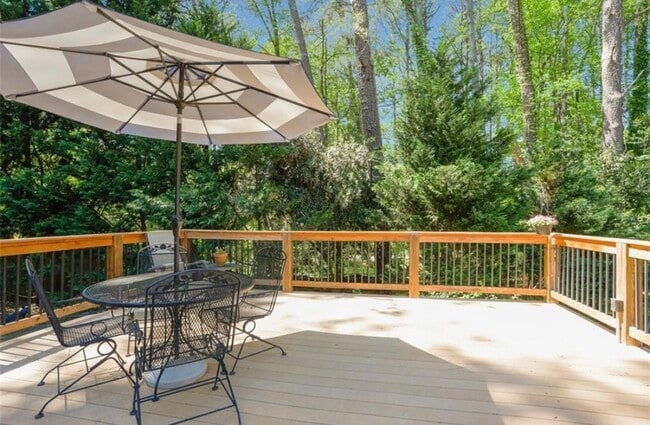 Photo - 2772 Briarcliff Rd NE House