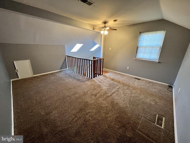 Building Photo - 234 Sassafras Ct