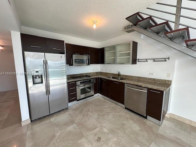 Building Photo - 41 SE 5th St