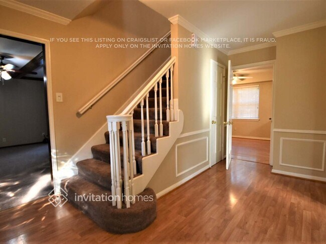 Foto del edificio - 1406 Saddlecreek Dr