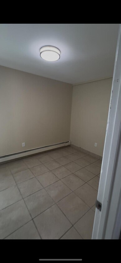 Foto del edificio - 250 Hancock Ave