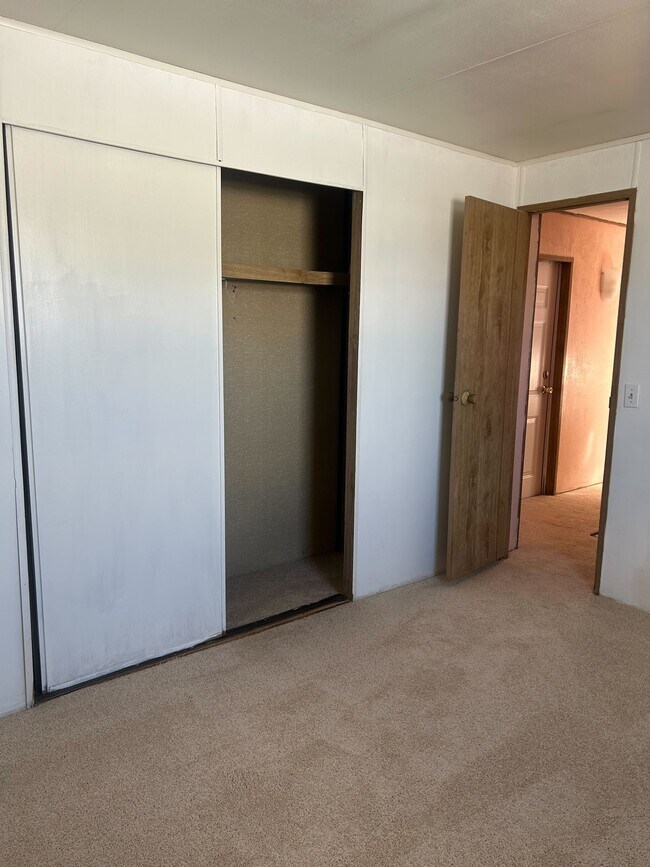 Foto del edificio - 3601 E Wyoming Ave