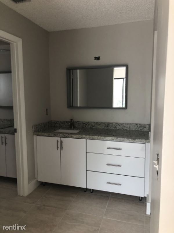 Foto del edificio - 11026 SW 132nd Pl