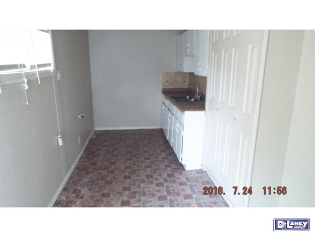 Building Photo - 5427 Little Creek Dr