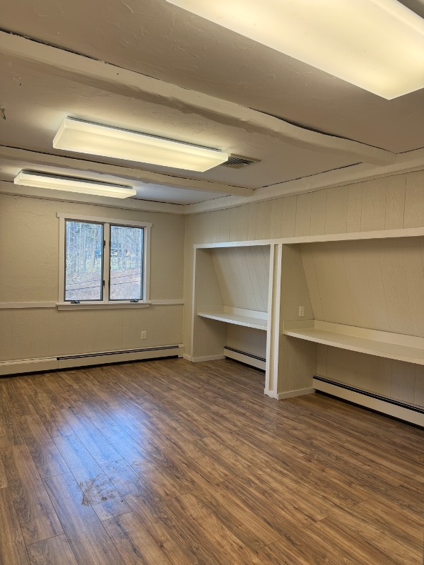 Building Photo - 2390 US-6