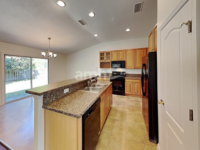 Building Photo - 1236 Nochaway Dr