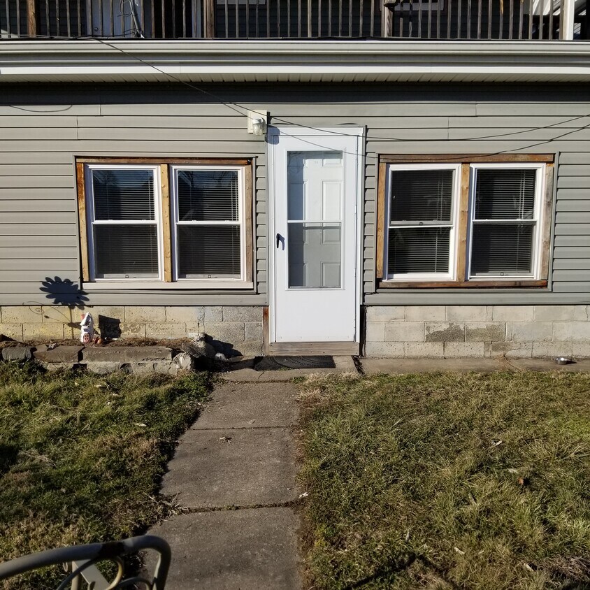 Primary Photo - 1308 W Front St
