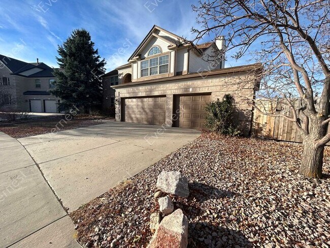 Building Photo - 8880 Edgefield Dr