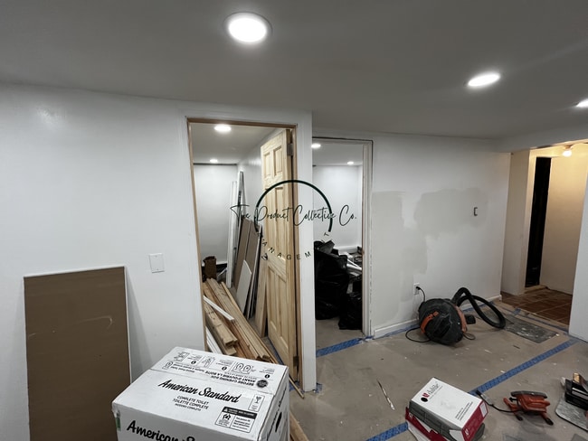 Building Photo - 125 E 39th St