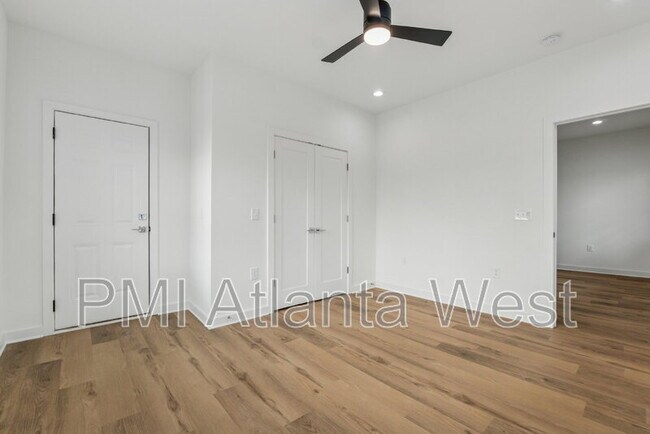 Foto del edificio - 750 Cascade Pl SW