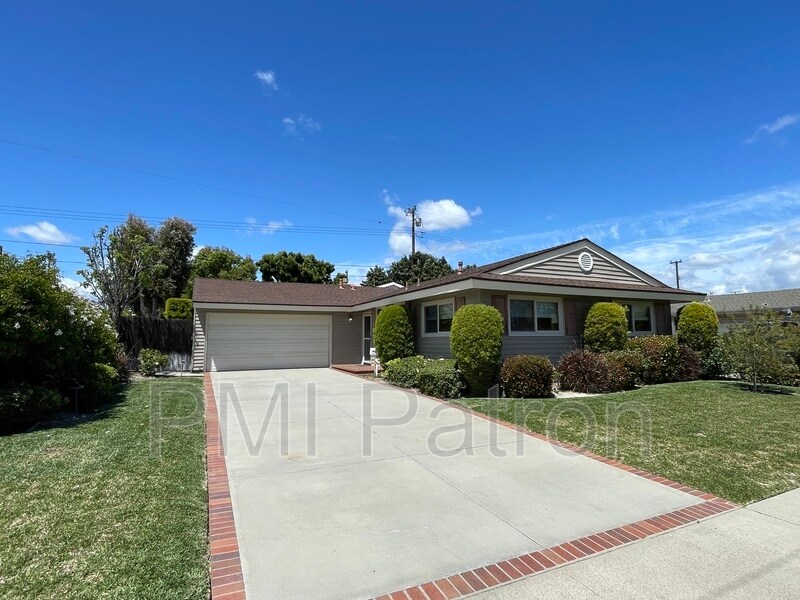 Foto principal - 5121 Myra Ave