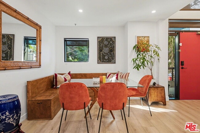 Foto del edificio - 700 Main St