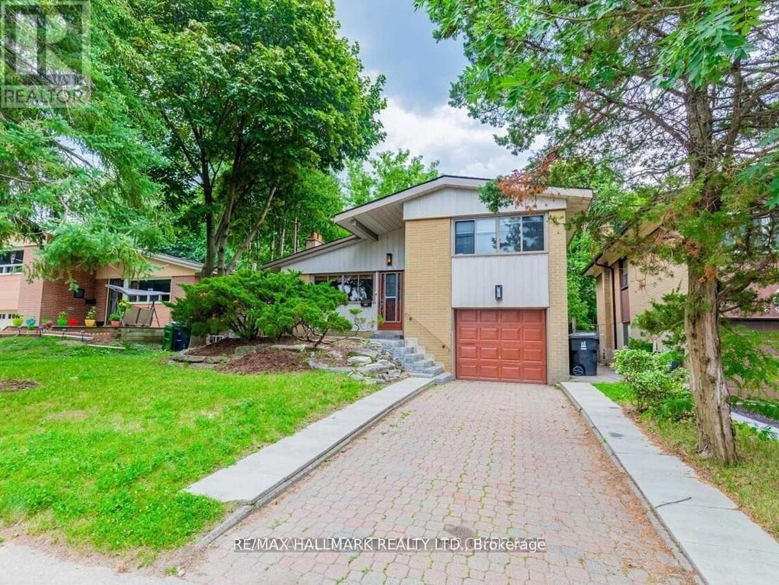 Photo principale - 901 Brimorton Dr
