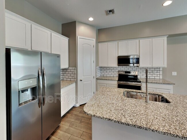 Foto del edificio - 3019 N 37th Pl