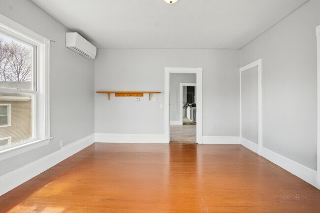 Foto del edificio - 310 Turner St