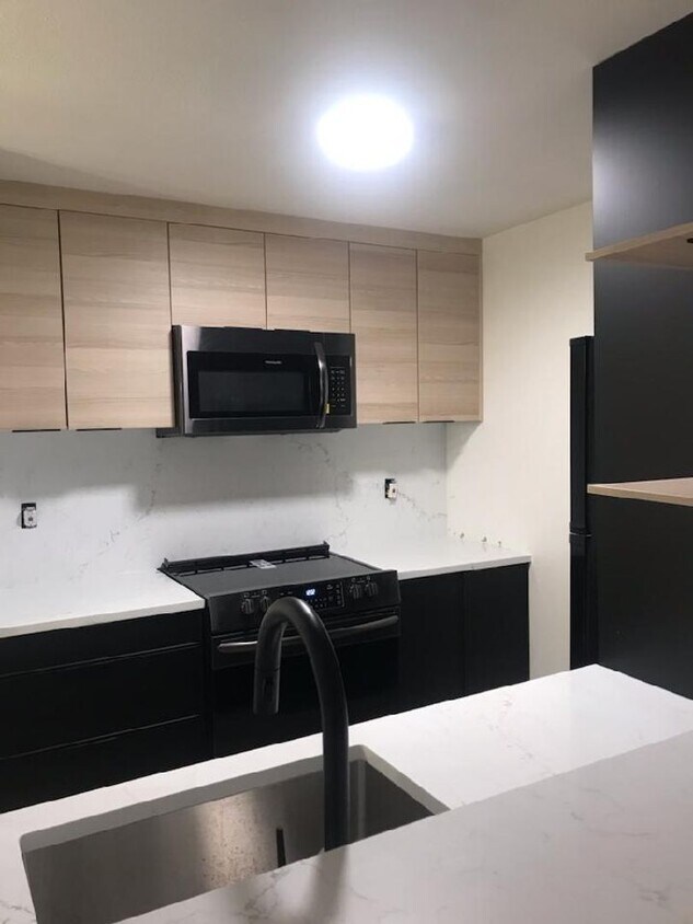 Primary Photo - Remodeled Condo next to pool, park and gol...