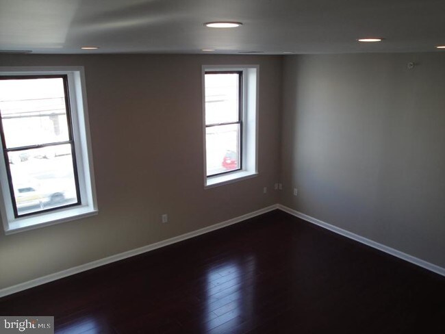 Foto del edificio - 642 Washington Ave