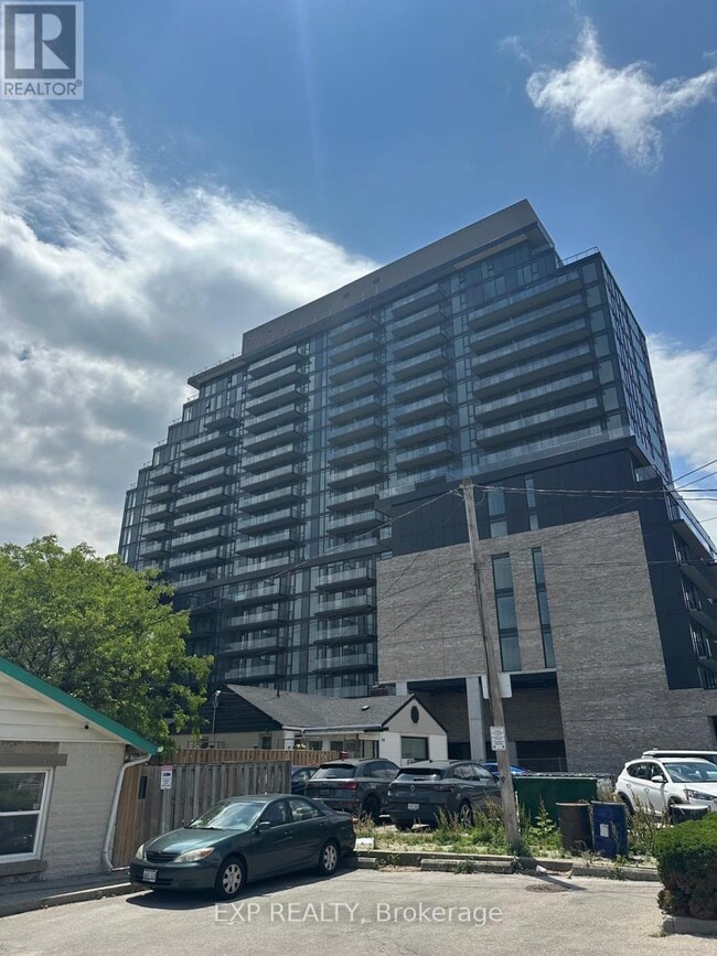 Building Photo - 3009-3009 Novar Rd