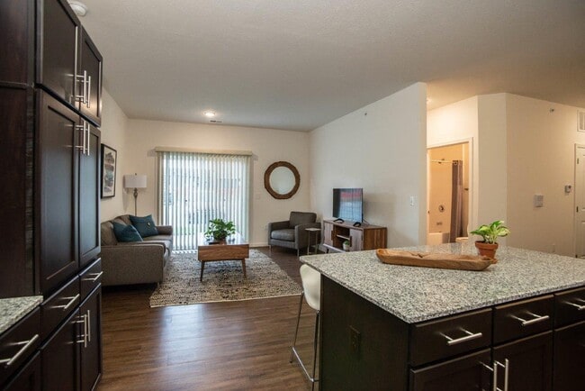 Building Photo - Antler View Apartments