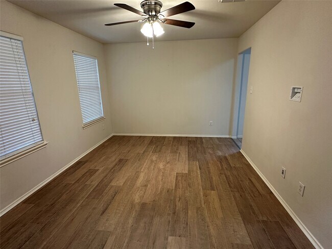Building Photo - 10427 Hamlet Vale Ct