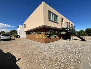 Building Photo - 2014 N Tucker Ave