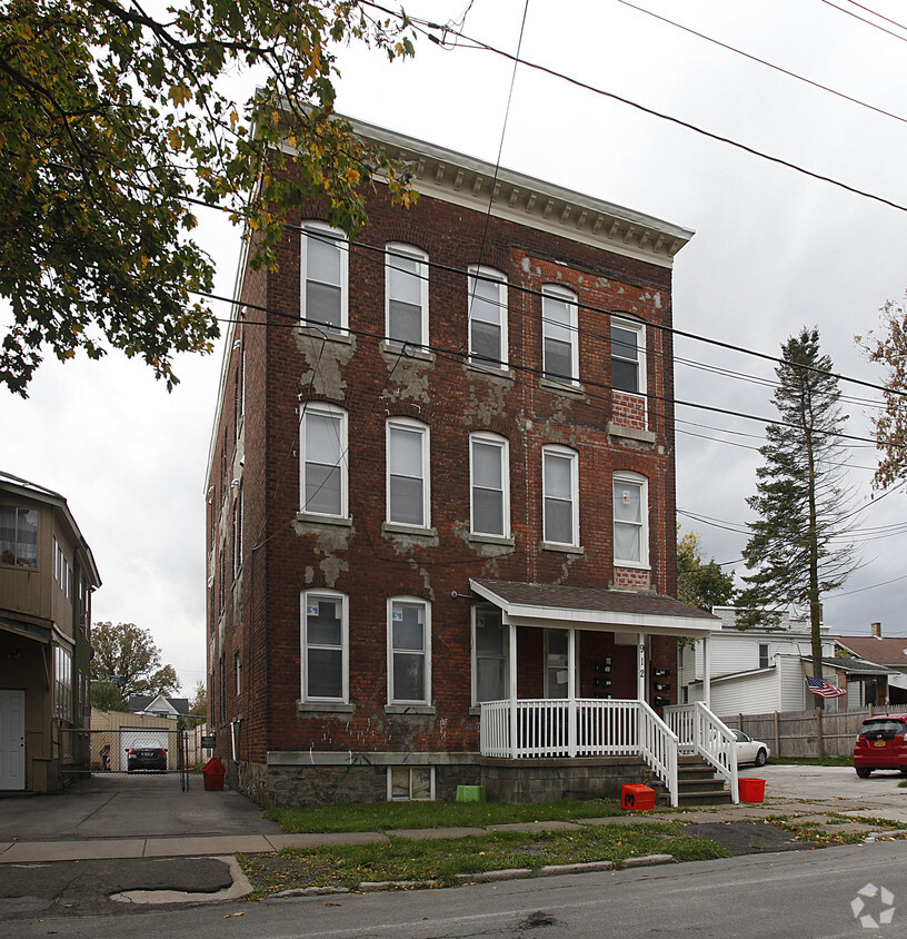 Building Photo - 912 Catherine St