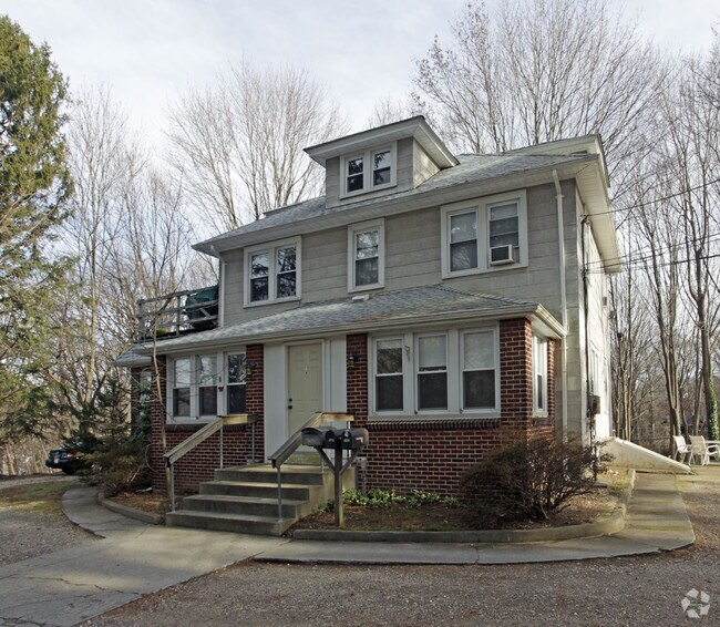 154 Laurel Rd, East Northport, NY 11731 Apartments East Northport, NY