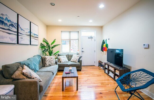 Foto del edificio - 1242 Point Breeze Ave
