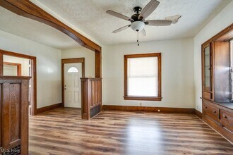 Building Photo - 309 Power St