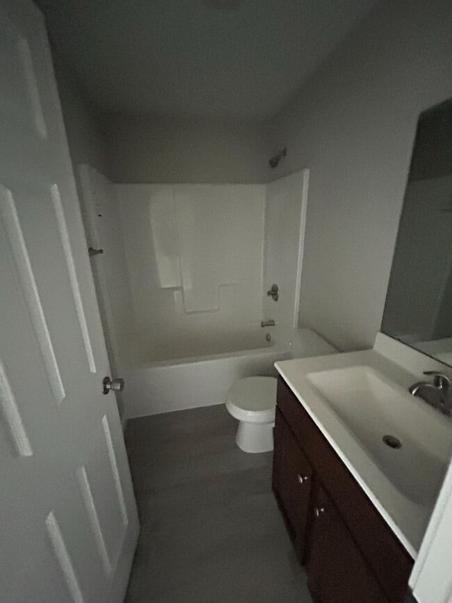 Building Photo - Newer Home in Lake Labadie Subdivision