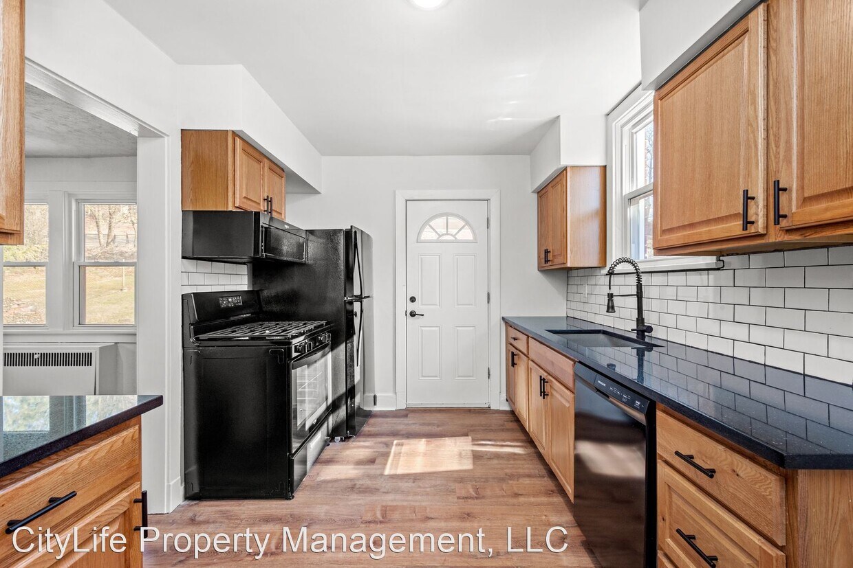 3 br, 1 bath House 540 James Street House Rental in Turtle Creek