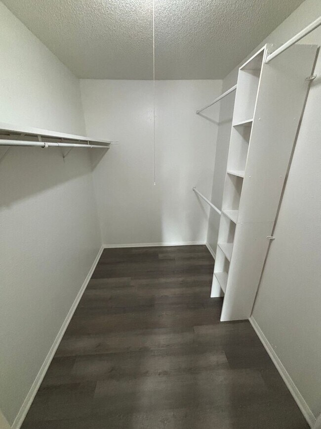 Foto del edificio - Beautiful 2 Bedroom 1.0 Bath