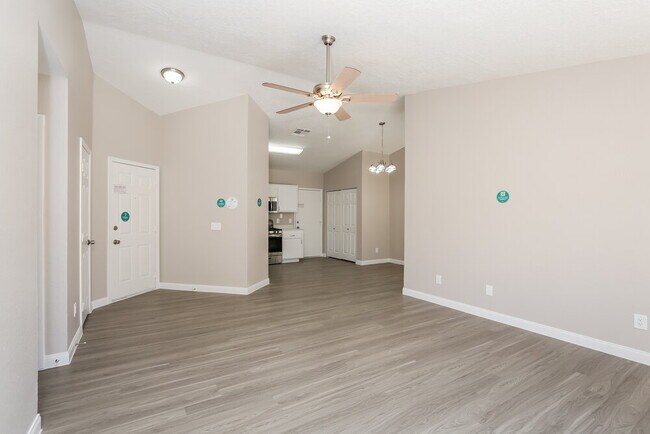 Building Photo - 5033 Twist Cir