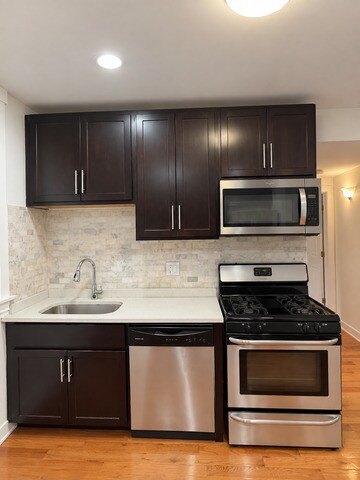 Foto del edificio - 3508 N Lawndale Ave
