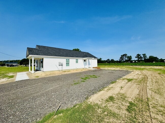 Building Photo - 3935 Mickey Ln