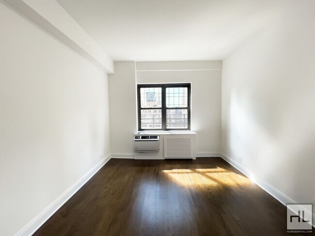 Foto del edificio - EAST 57 STREET
