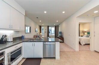 Building Photo - 1530 Nolita