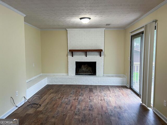 Building Photo - 5935 Avenue of Redwoods SW