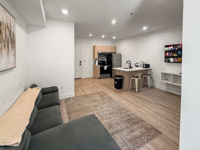 Foto del edificio - 2400 E Huntingdon St