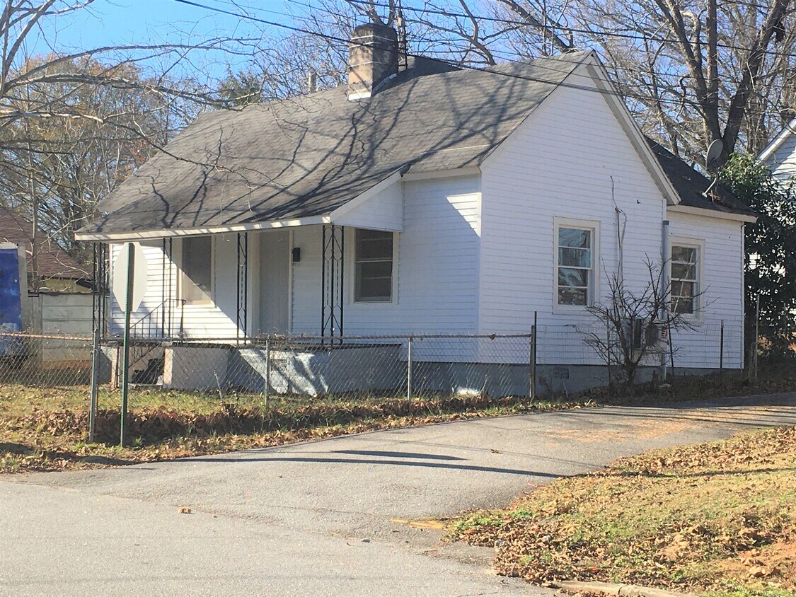 200 Oshields St, Union, SC 29379 House for Rent in Union, SC