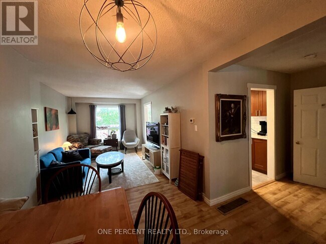 Building Photo - 1330-1330 Trowbridge Dr