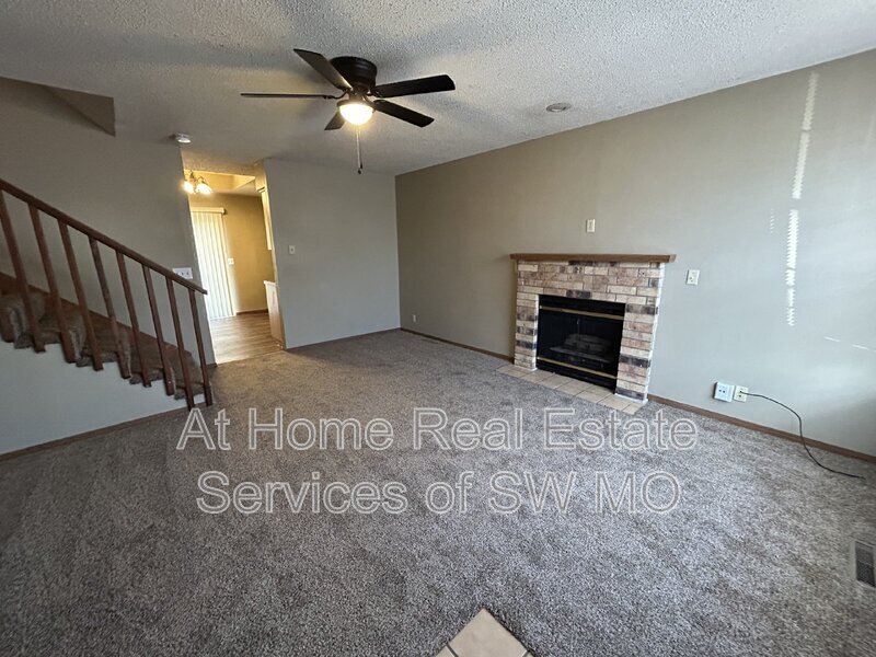 Primary Photo - 3381 S Farm Rd 135
